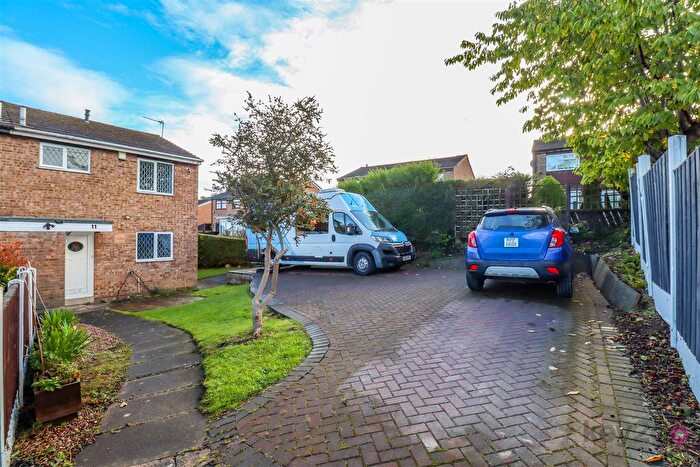 3 Bedroom Semi-Detached House For Sale In Widdop Croft, Sheffield, S13