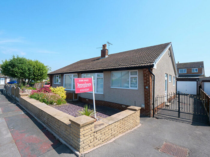 2 Bedroom Semi-Detached Bungalow For Sale In Lawnswood Drive, Morecambe, LA3