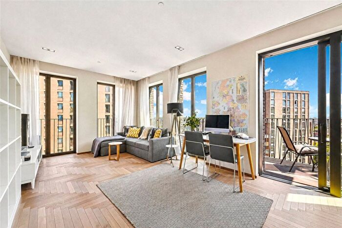 1 Bedroom Flat For Sale In Lewis Cubitt Walk, King's Cross, London, N1C