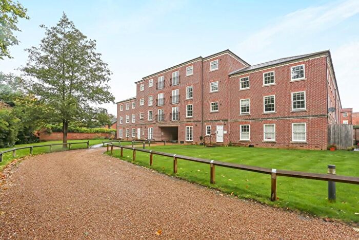 2 Bedroom Flat For Sale In Portsmouth Road, Milford, Godalming, GU8
