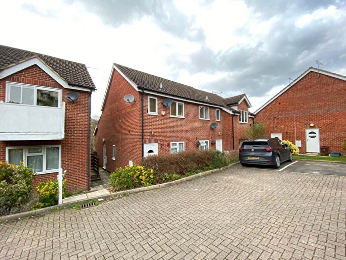 1 Bedroom Maisonette To Rent In Carrington Road, HP12