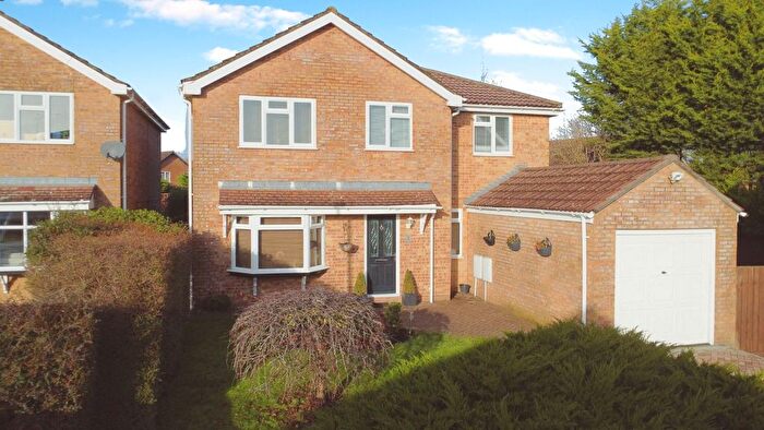 4 Bedroom Detached House For Sale In Ryan Close, Sparcells, SN5