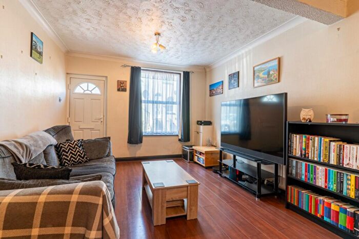 2 Bedroom Terraced House For Sale In Lower Range Road, Gravesend, Kent, DA12