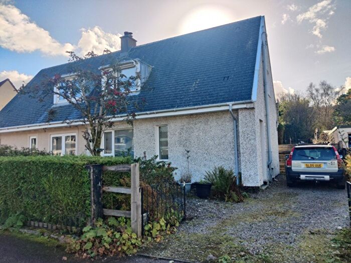 2 Bedroom Semi-Detached House For Sale In Forest View, Strachur, PA27
