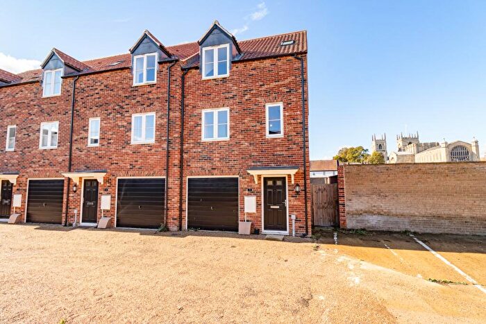 2 Bedroom Town House For Sale In Tower Place, King's Lynn, Norfolk, PE30