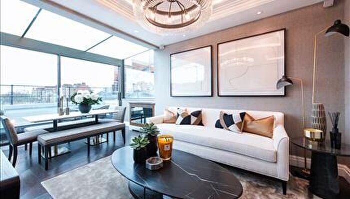 2 Bedroom Flat To Rent In Prince Of Wales Terrace, Kensington, London, W8