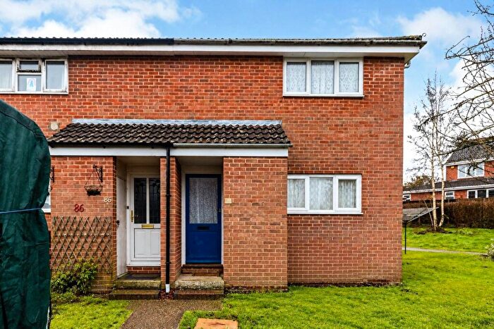 1 Bedroom Flat To Rent In Spruce Avenue, Waterlooville, Hampshire, PO7