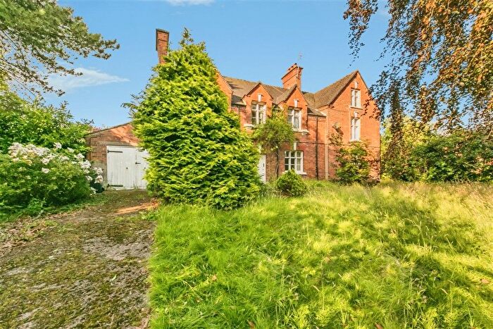 5 Bedroom Semi-Detached House For Sale In Old Road, Tean, Stoke-On-Trent, ST10