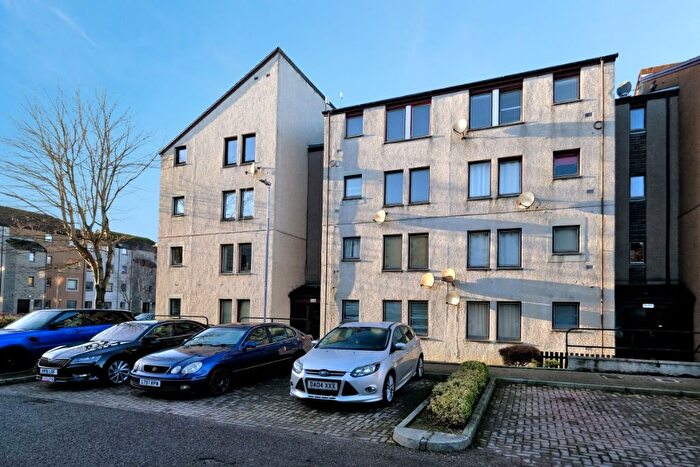 2 Bedroom Flat To Rent In Headland Court, Garthdee, Aberdeen, AB10