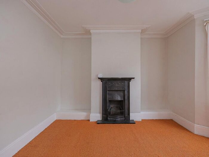 3 Bedroom Terraced House For Sale In Park Avenue, Victoria Park, BS3