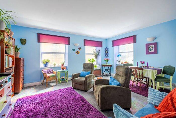 1 Bedroom Flat For Sale In Imperial Court, Lynton, EX35