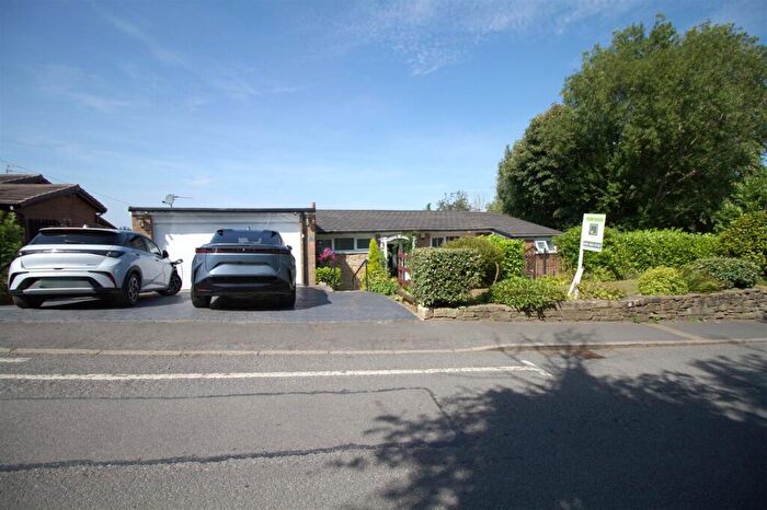 3 Bedroom Detached Bungalow For Sale In Church Brow, Mottram, Hyde, SK14