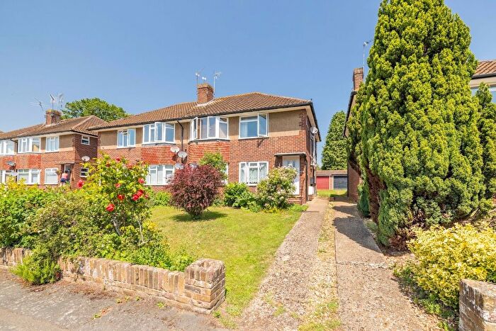 2 Bedroom Maisonette To Rent In Pennylets Green, Stoke Poges, SL2