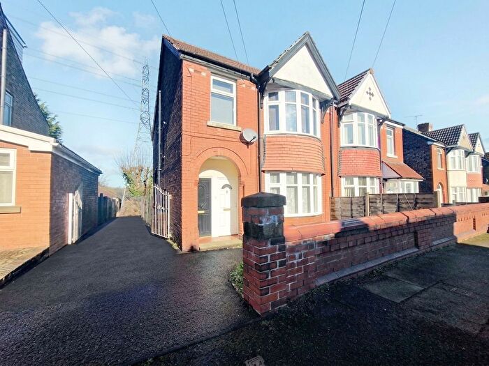 1 Bedroom Flat To Rent In Walker Avenue, Whitefield, M45
