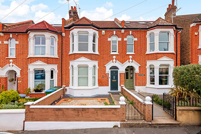 3 Bedroom House To Rent In Kinveachy Gardens, Charlton, SE7