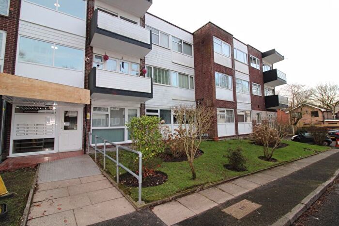 2 Bedroom Flat To Rent In Belvedere Court, St. Anns Road, Prestwich Manchester, M25