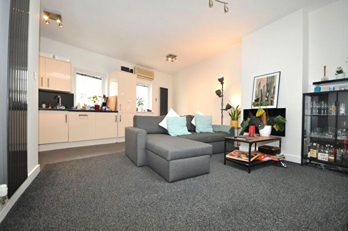 2 Bedroom Apartment To Rent In Lansdown Crescent Lane, Lansdown, Cheltenham, GL50