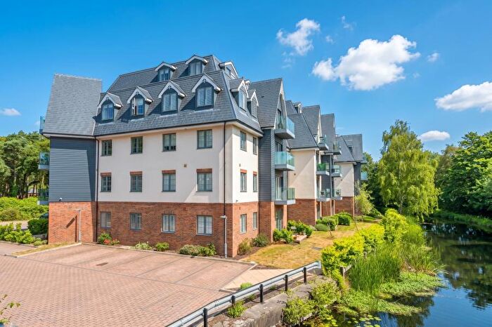 2 Bedroom Apartment To Rent In Woking, Surrey, GU21