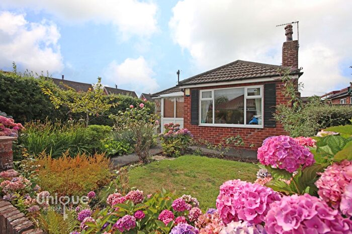 2 Bedroom Flat For Sale In Brades Avenue, Thornton-Cleveleys, FY5