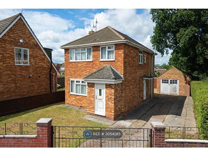 3 Bedroom Detached House To Rent In Beaver Lane, Ashford, TN23