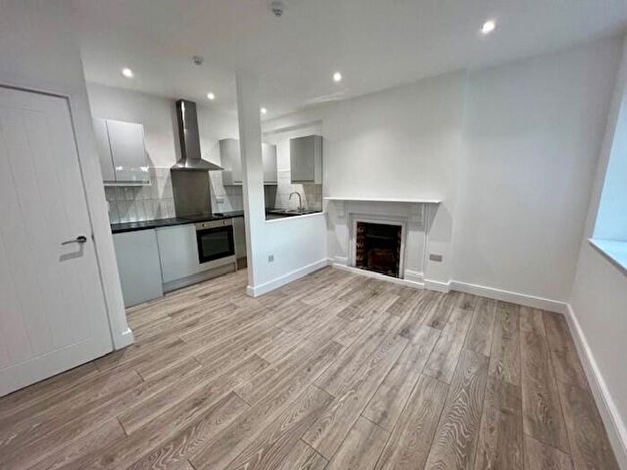 Studio To Rent In Cathedral Road, Pontcanna, CF11