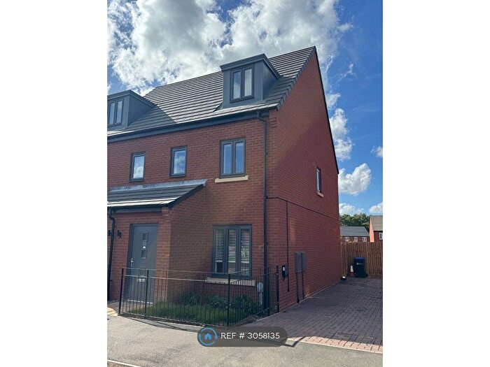3 Bedroom Semi-Detached House To Rent In Hanafey Way, Northampton, NN5