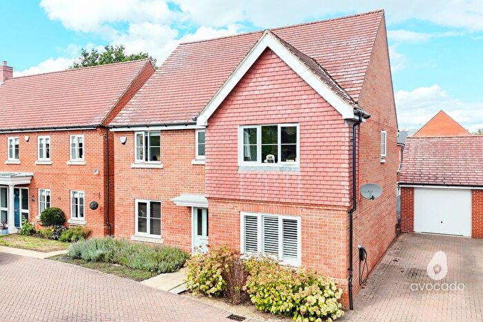 5 Bedroom Detached House For Sale In Grazeley Road, Three Mile Cross, RG7