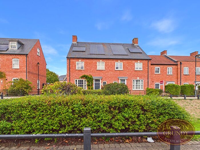 4 Bedroom End Of Terrace House For Sale In Scribers Drive, Upton, NN5