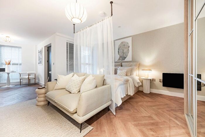 1 Bedroom Studio For Sale In Steelhouse Lane, Birmingham, B4