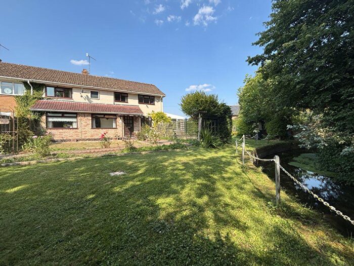 3 Bedroom End Of Terrace House For Sale In Doves Meadow, Broadchalke, SP5
