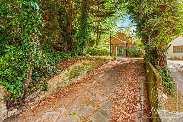 4 Bedroom House For Sale In Village Way, Dulwich, London, SE21