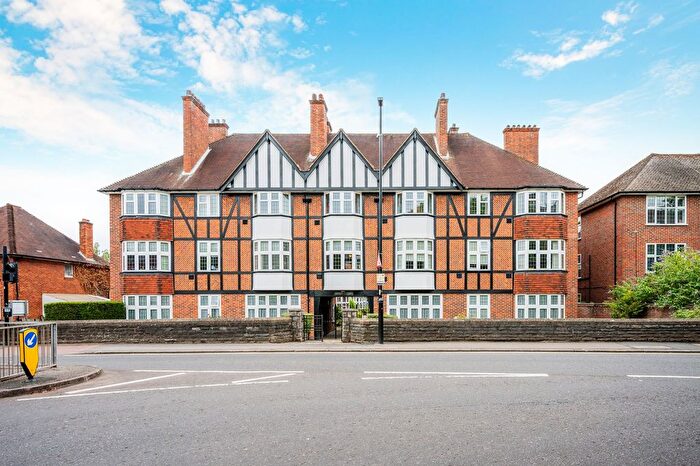 2 Bedroom Flat For Sale In Ashley Road, Ashley Court Ashley Road, KT18