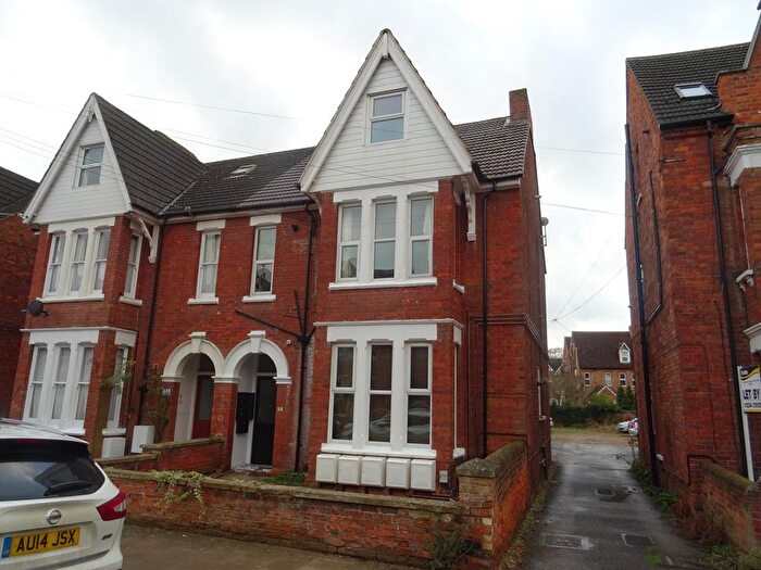 1 Bedroom Apartment To Rent In St Michaels Road, Bedford, MK40