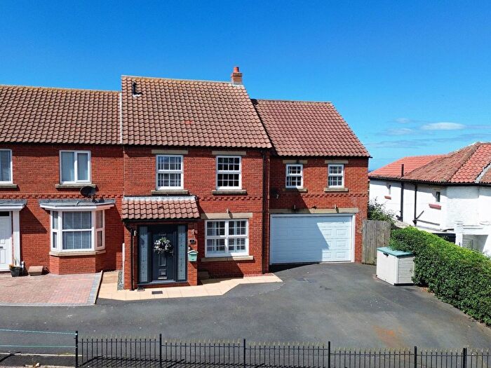 4 Bedroom Semi-Detached House For Sale In Chancel Way, Whitby, YO21