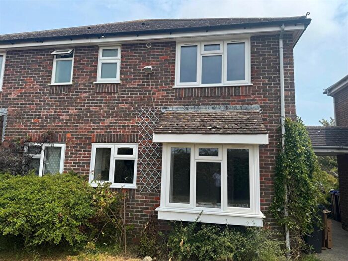 1 Bedroom Detached House To Rent In Church Green, Shoreham-By-Sea, BN43