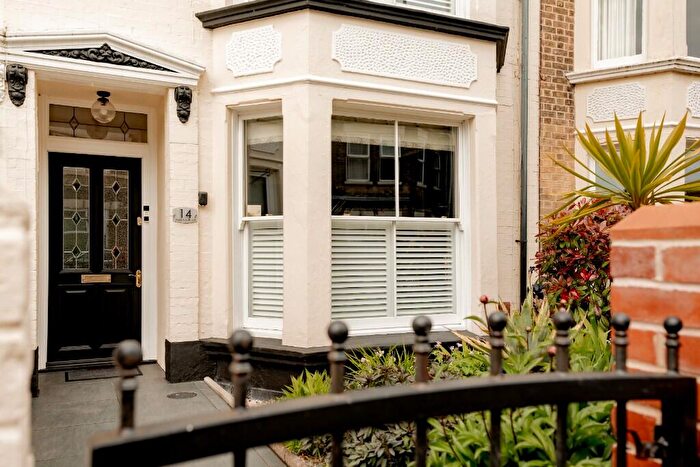 4 Bedroom Terraced House For Sale In Pakefield Road, Lowestoft, Suffolk, NR33
