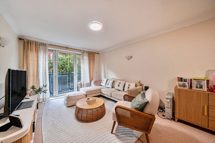 2 Bedroom Flat For Sale In Regency Street, Westminster, London, SW1P