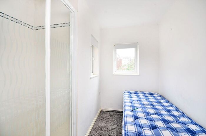 Studio To Rent In Sandall Road, Kentish Town, London, NW5