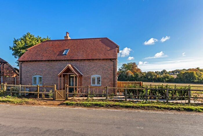 3 Bedroom Detached House To Rent In Duck Street, Abbotts Ann, SP11