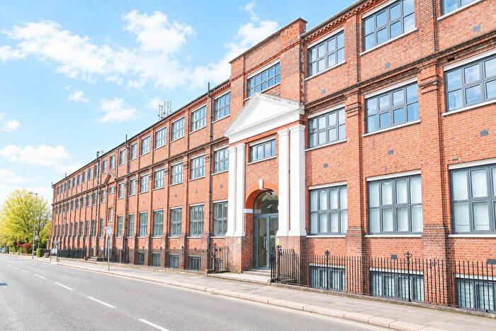 1 Bedroom Flat For Sale In Rembrandt House, Whippendell Road, Watford, WD18