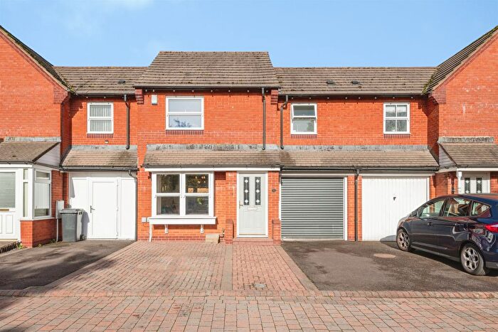 3 Bedroom Terraced House For Sale In Waterleaze, Taunton, TA2