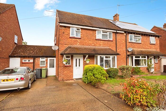 3 Bedroom Semi-Detached House For Sale In Cypress Road, Guildford, Surrey, GU1