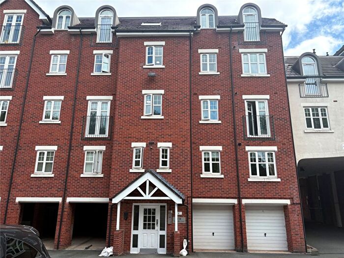 2 Bedroom Flat For Sale In Wilderspool Causeway, Warrington, Cheshire, WA4