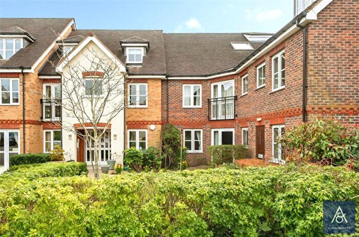 1 Bedroom Flat To Rent In Buckingham Road, Brackley, Northamptonshire, NN13