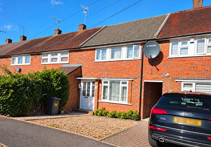 3 Bedroom Terraced House For Sale In Aycliffe Road, Borehamwood, Hertfordshire, WD6