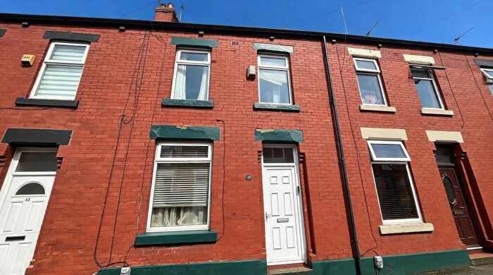 3 Bedroom Terraced House For Sale In Duke Street, Heywood, OL10