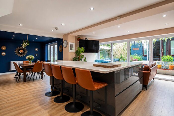 4 Bedroom Semi-Detached House For Sale In Maes Y Ffynnon, Bonvilston, Cardiff, CF5