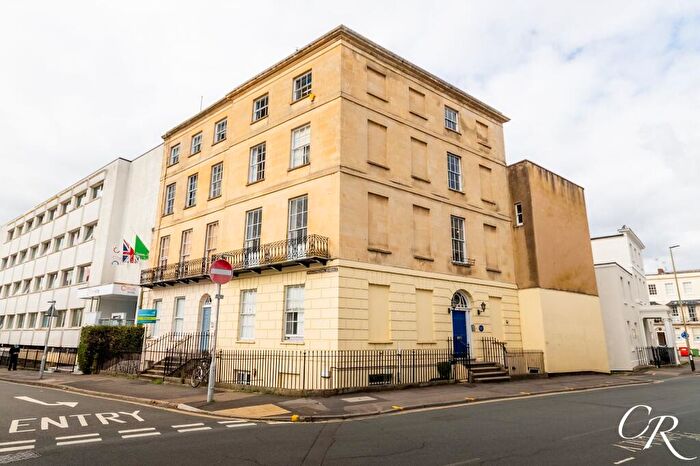 1 Bedroom Flat For Sale In Bath Street, Cheltenham, GL50