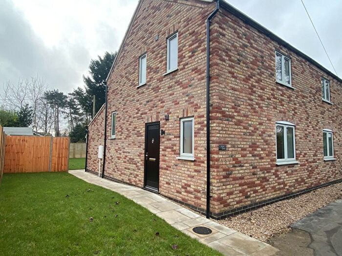 2 Bedroom Semi-Detached House To Rent In Old Lincoln Road, Caythorpe, Grantham, NG32