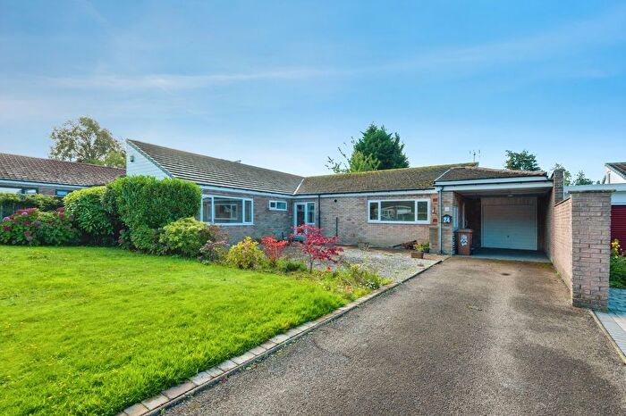 3 Bedroom Bungalow For Sale In Eccleston Gardens, St. Helens, Merseyside, WA10